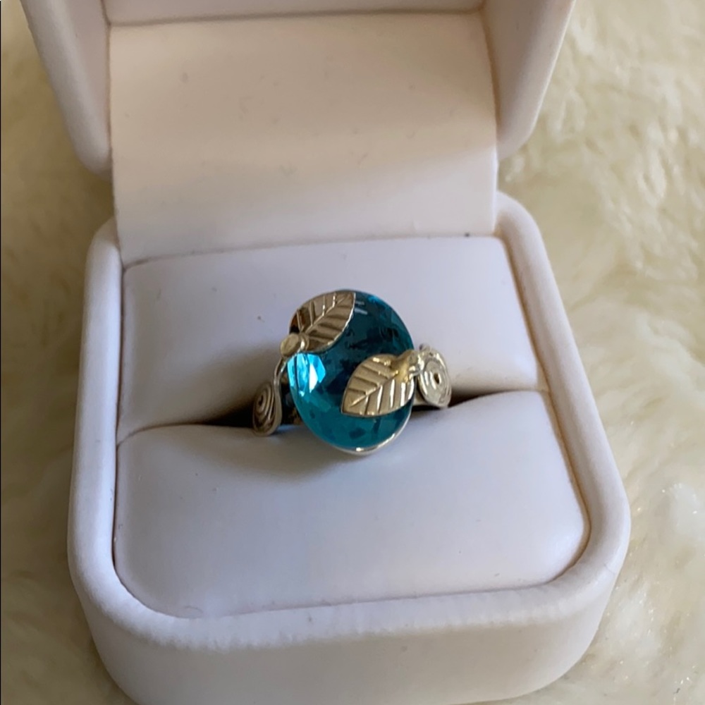 Genuine Sterling Silver Blue Topaz Ring Sz 7 1/4
